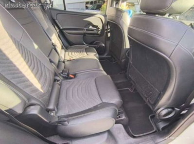Mercedes-Benz GLB 180 d Advanced auto (11)