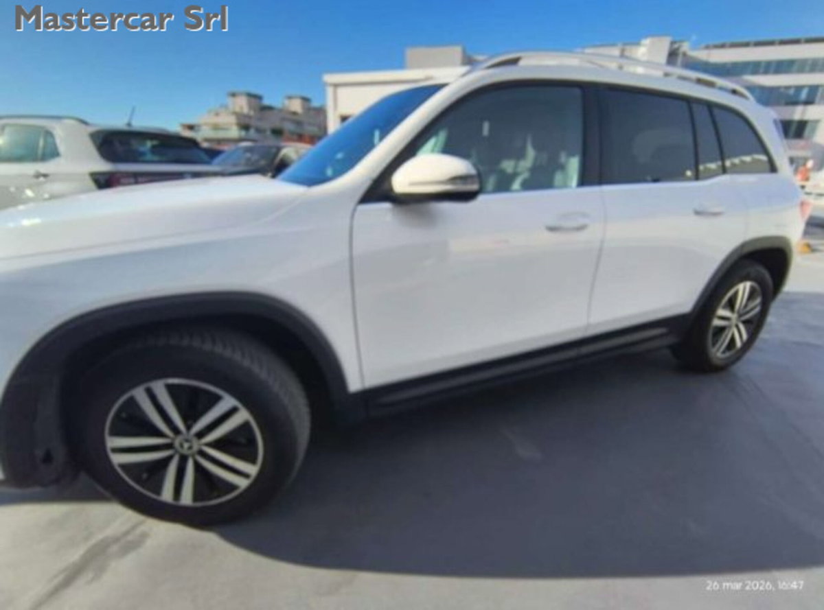 Mercedes-Benz GLB 180 d Advanced auto (3)