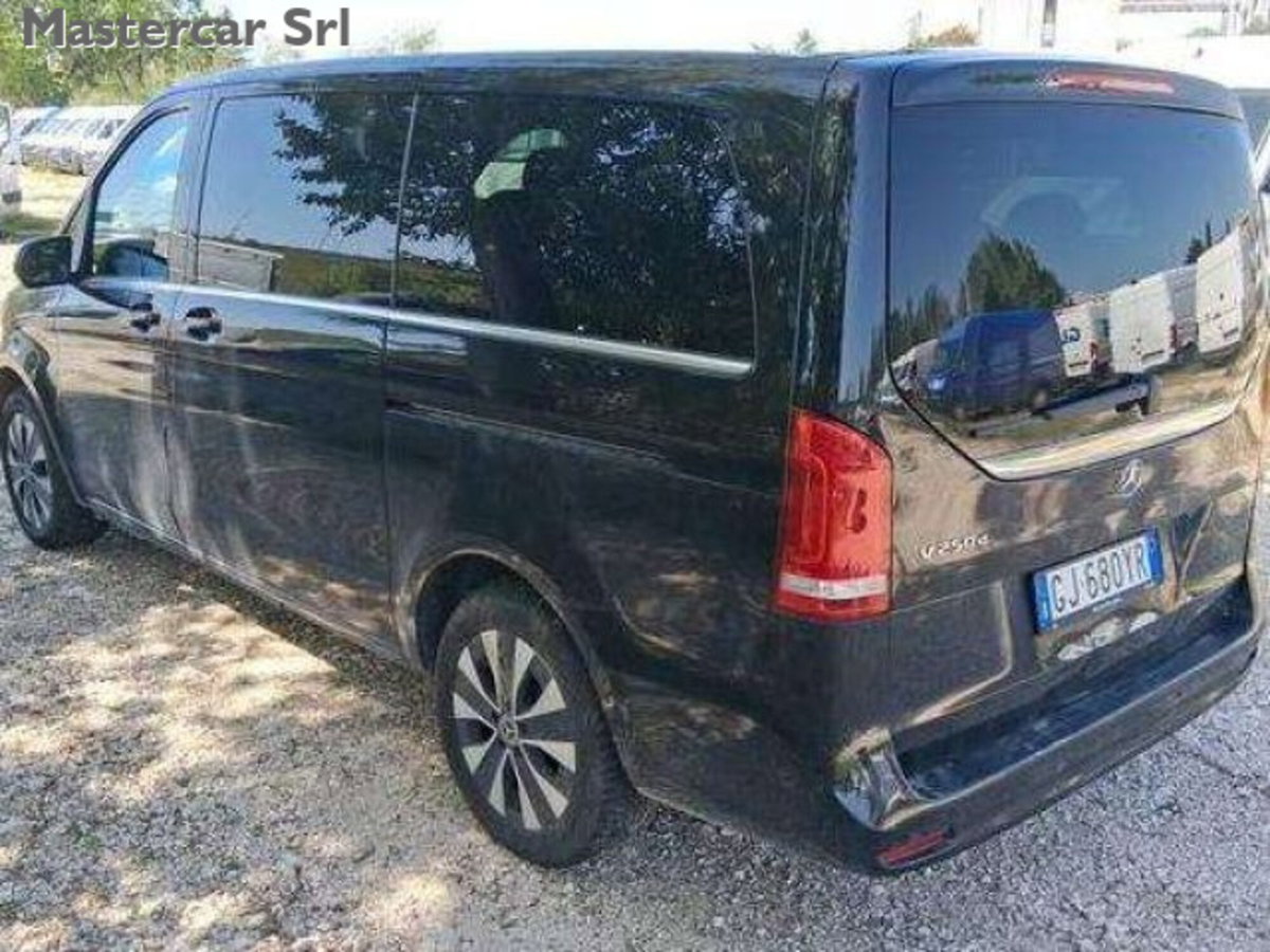 Mercedes-Benz Classe V 250 d Automatic Sport Long (4)