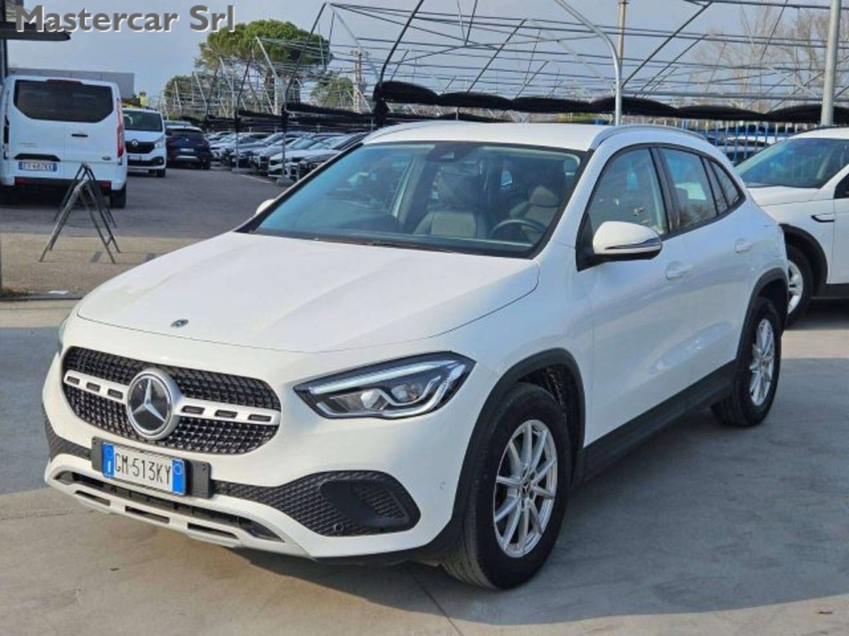 Mercedes-Benz GLA SUV 180 d Business Extra auto (2)