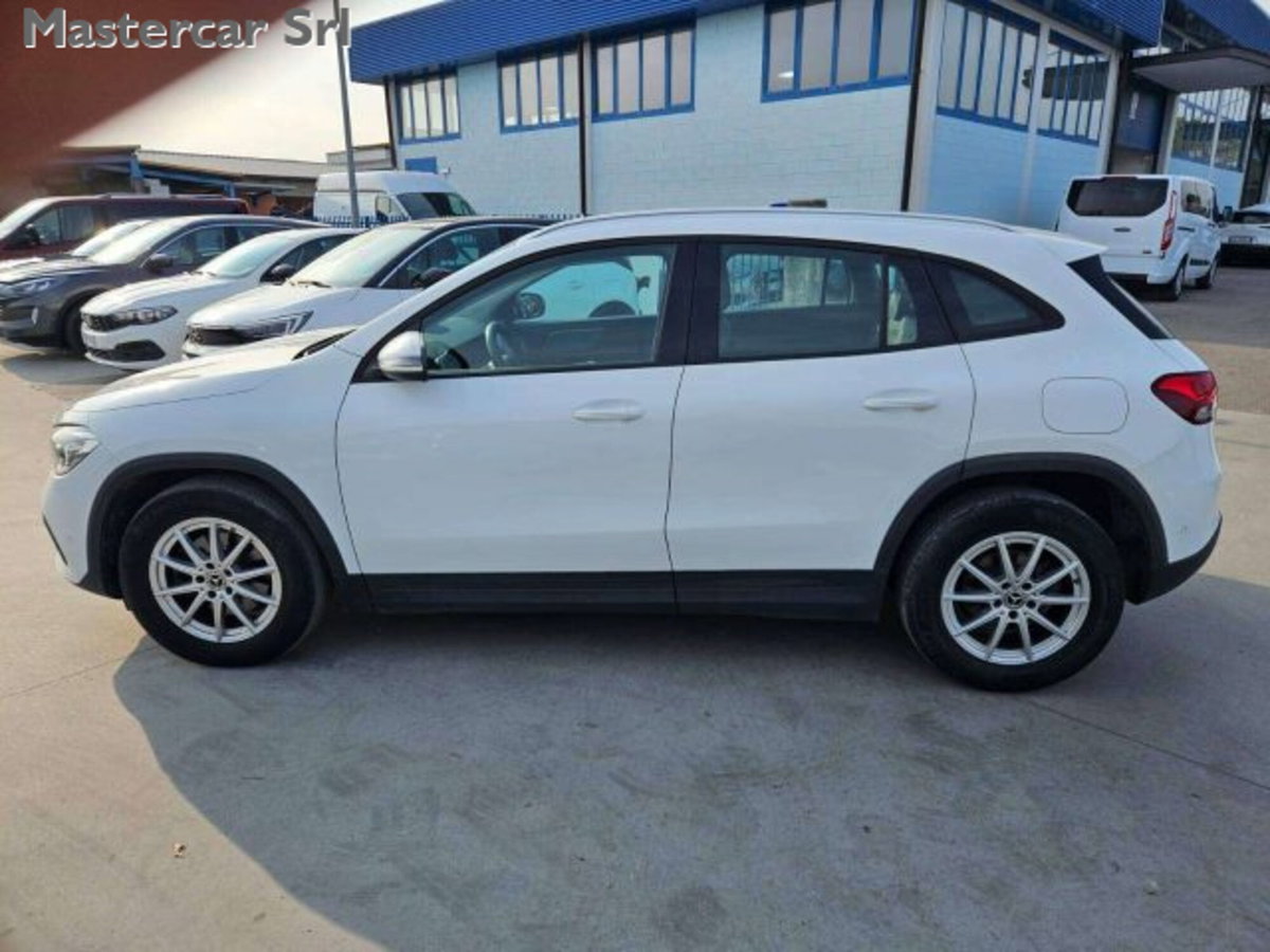 Mercedes-Benz GLA SUV 180 d Business Extra auto (5)
