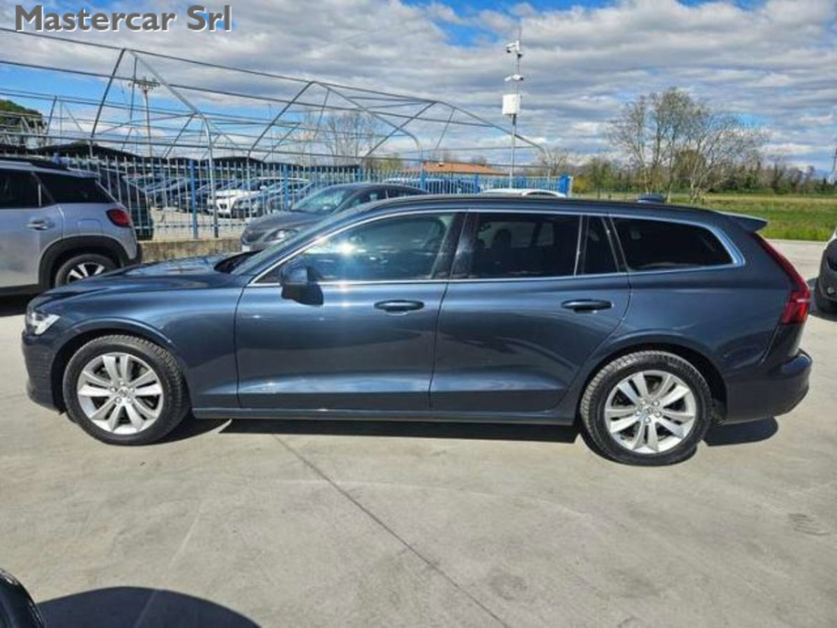 Volvo V60 B4 Geartronic Momentum Business Pro (3)