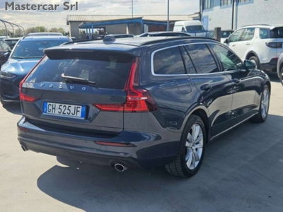 Volvo V60 B4 Geartronic Momentum Business Pro (6)