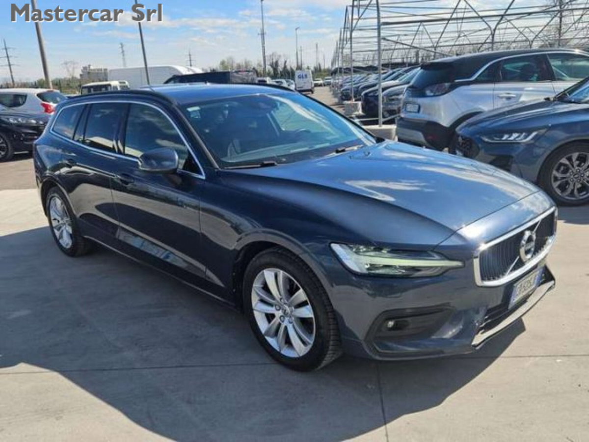 Volvo V60 B4 Geartronic Momentum Business Pro (8)