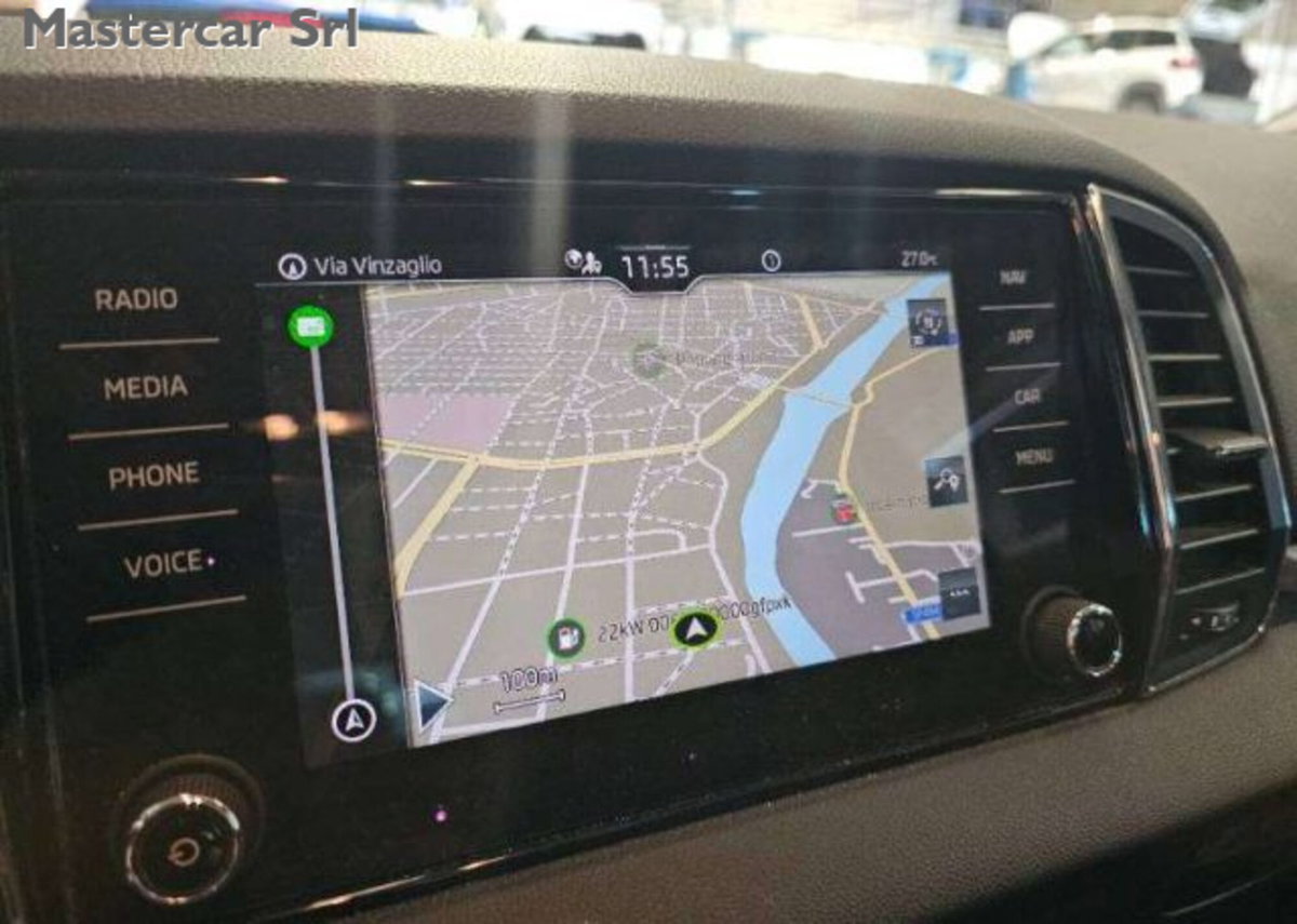 Skoda Karoq 2.0 TDI EVO SCR 115 CV DSG Executive (11)