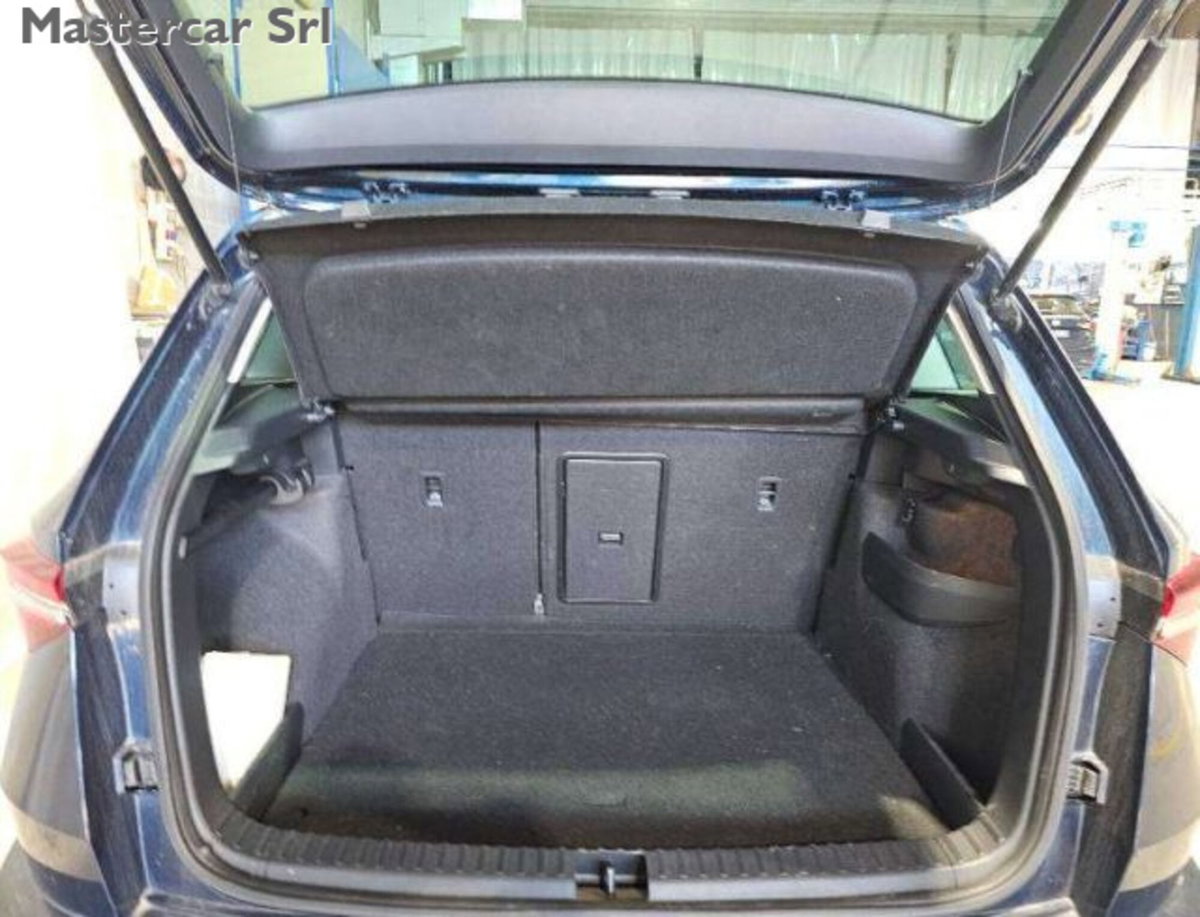 Skoda Karoq 2.0 TDI EVO SCR 115 CV DSG Executive (13)