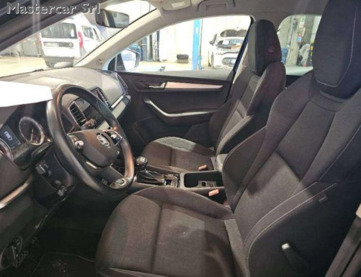 Skoda Karoq 2.0 TDI EVO SCR 115 CV DSG Executive (6)