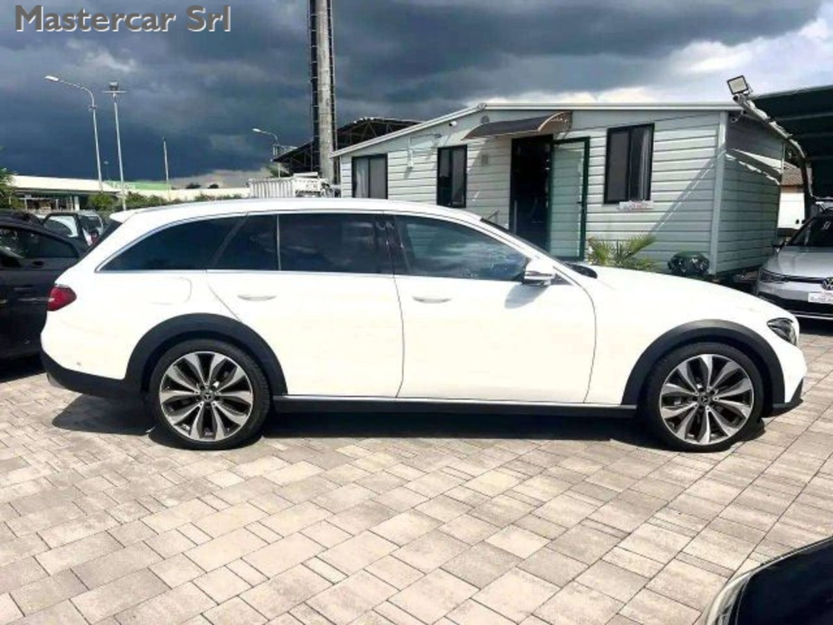 Mercedes-Benz Classe E Station Wagon 400 d 4Matic Auto Premium All-Terrain (4)