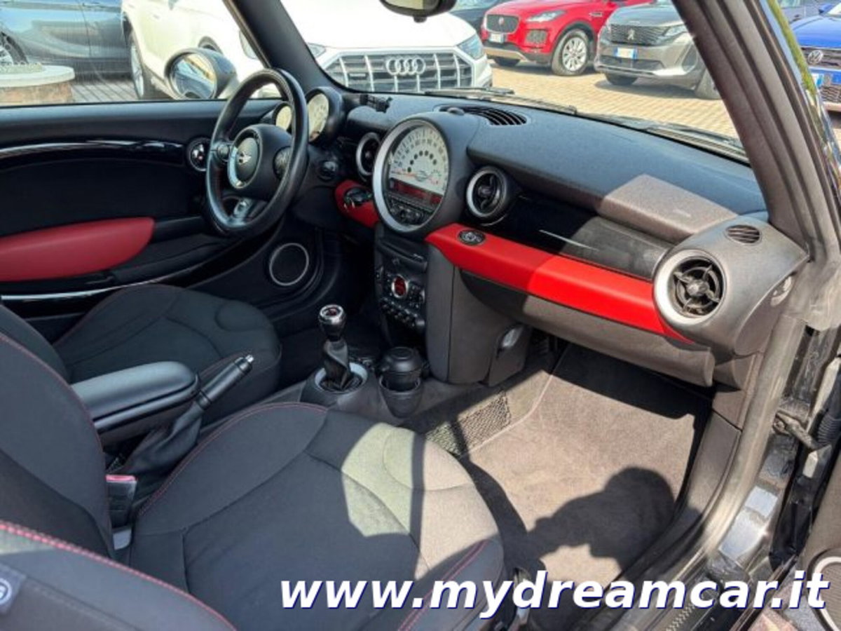 MINI Mini Cabrio 1.6 16V Cooper D Cabrio (12)