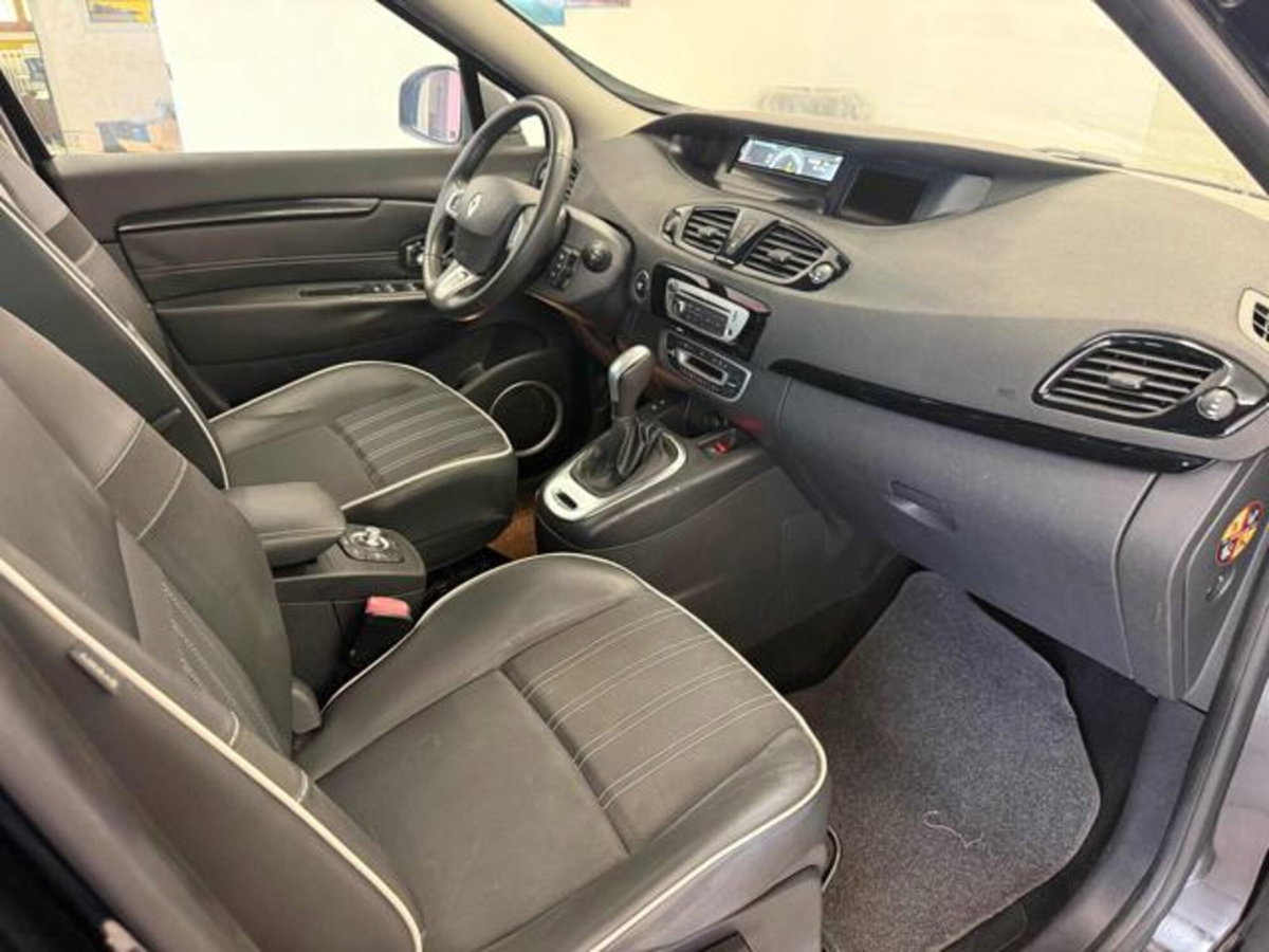 Renault Scenic E-Tech Electric 1.5 dCi 110CV Wave (11)