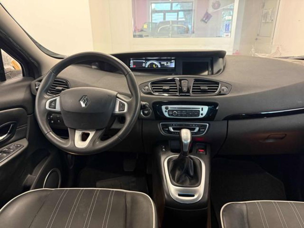 Renault Scenic E-Tech Electric 1.5 dCi 110CV Wave (16)