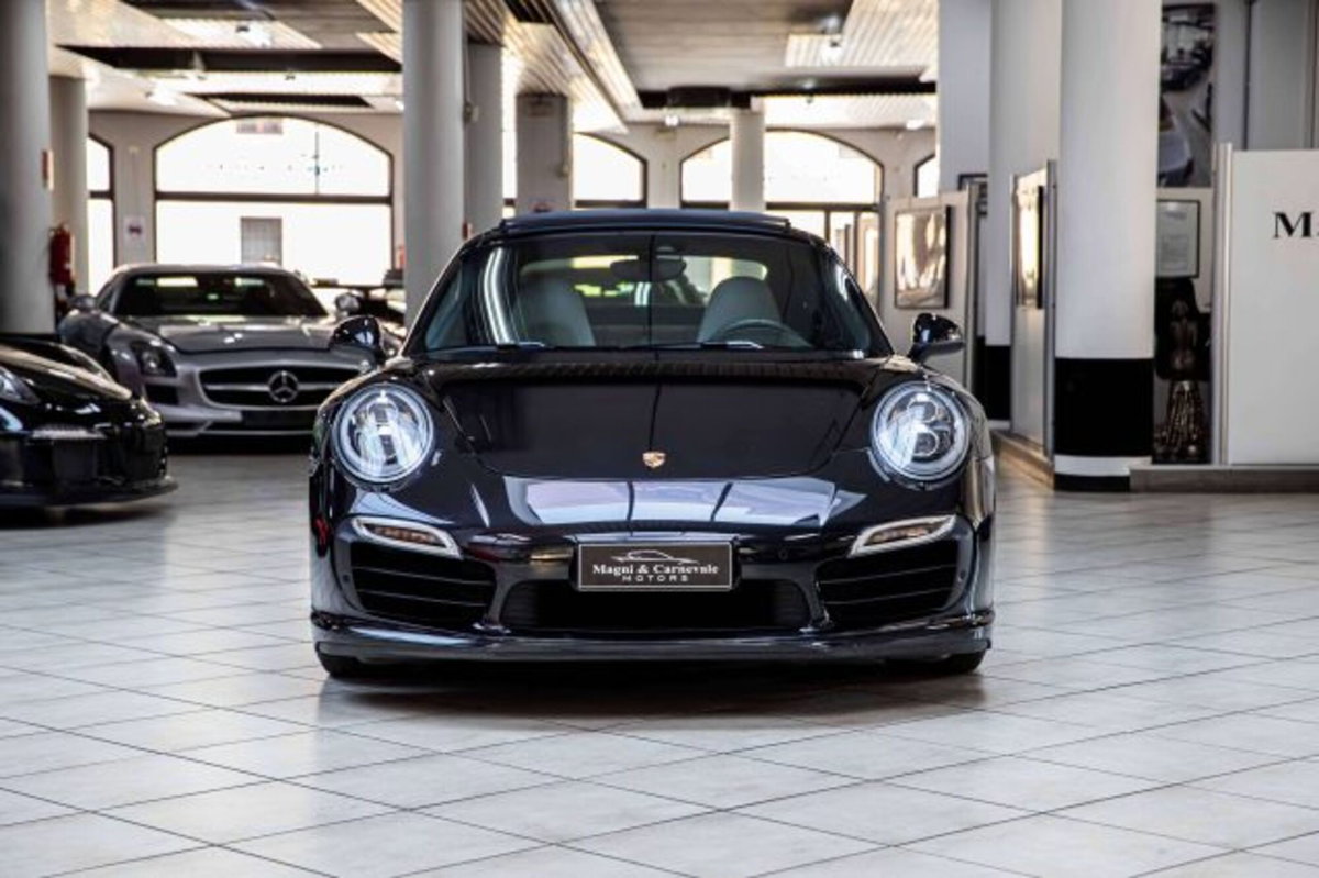 Porsche 911 Coupé 3.8 Turbo S (2)
