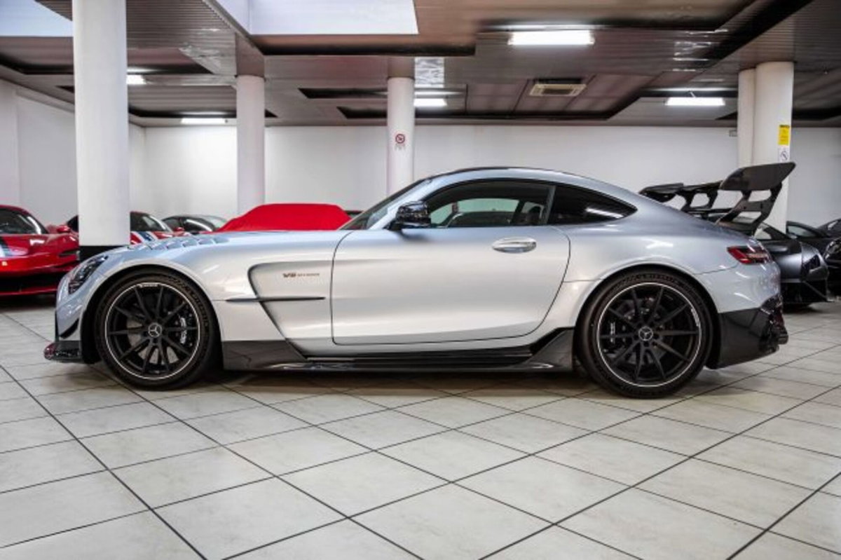 Mercedes-Benz Classe GT Coupé GT Black Series (4)