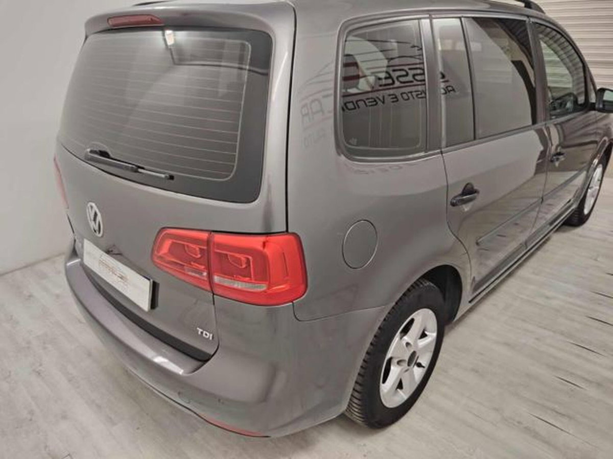 Volkswagen Touran 1.6 TDI Comfortline (9)