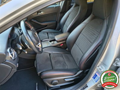 Mercedes-Benz GLA SUV 180 d Automatic Premium (11)