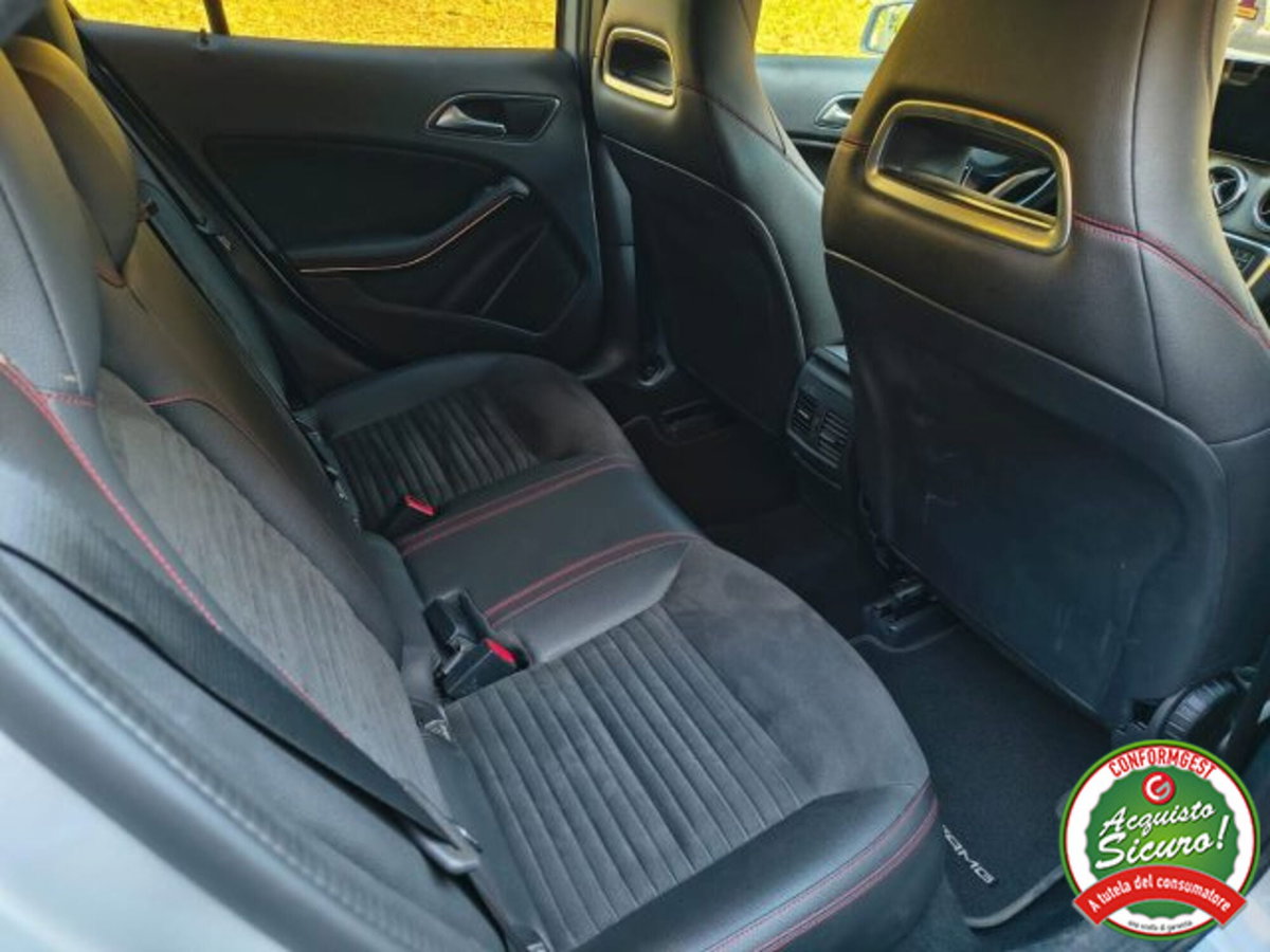 Mercedes-Benz GLA SUV 180 d Automatic Premium (14)