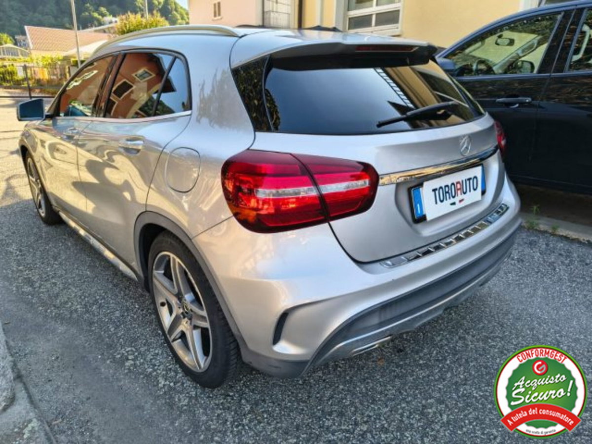 Mercedes-Benz GLA SUV 180 d Automatic Premium (5)