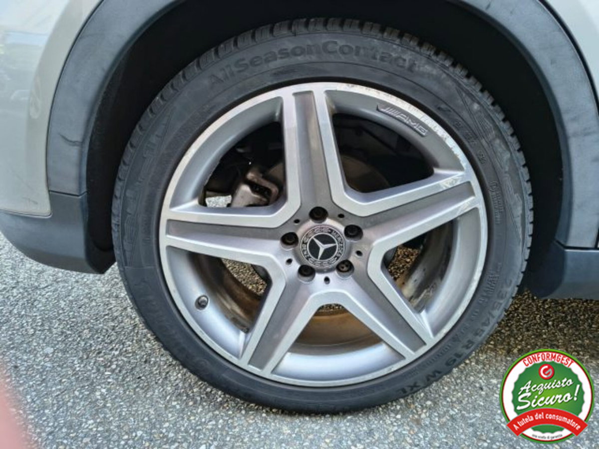Mercedes-Benz GLA SUV 180 d Automatic Premium (8)