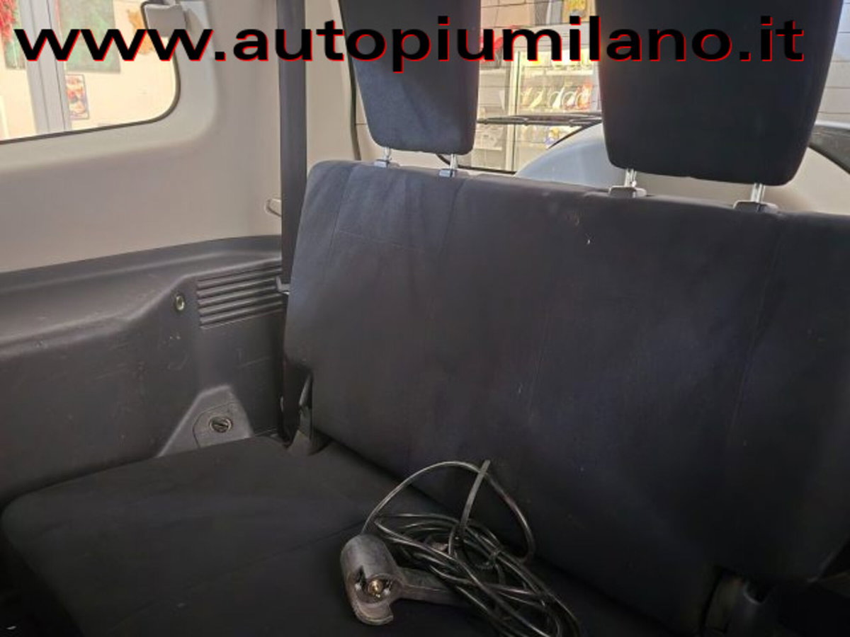 Mitsubishi Pajero 3.2 DI-D 16V aut. 5p. Intense DPF (13)