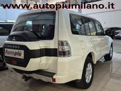 Mitsubishi Pajero 3.2 DI-D 16V aut. 5p. Intense DPF (2)