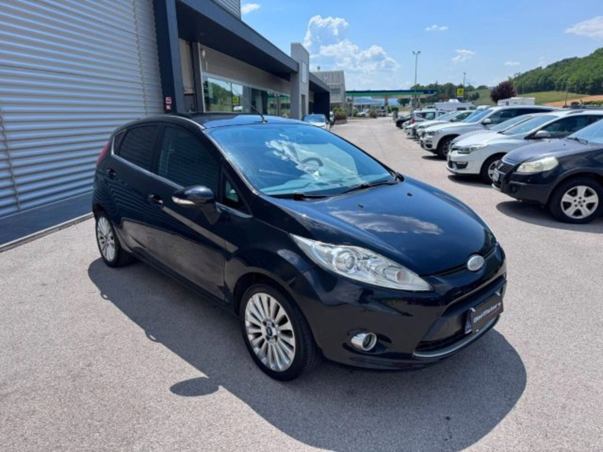 Ford Fiesta 1.6 TDCi 95 CV 5p. Titanium (3)