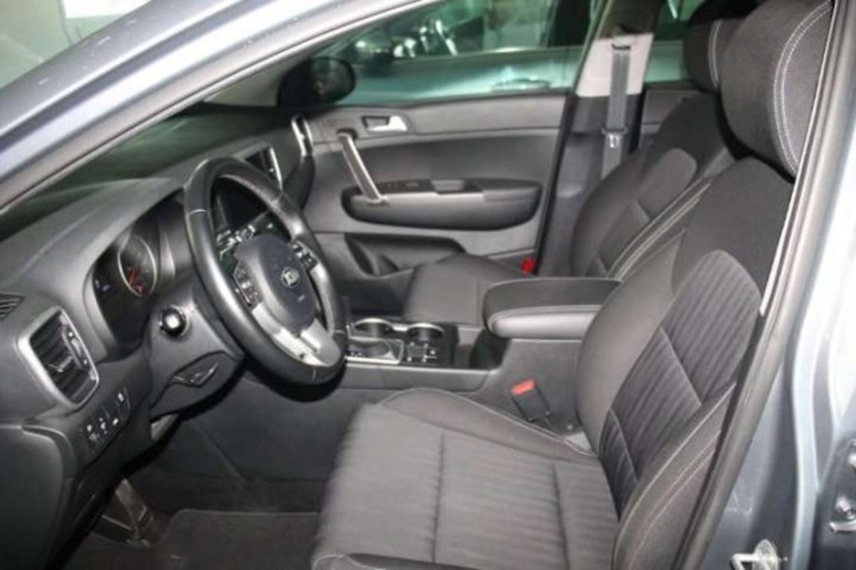 Kia Sportage 1.6 CRDi MHEV GT-line (9)