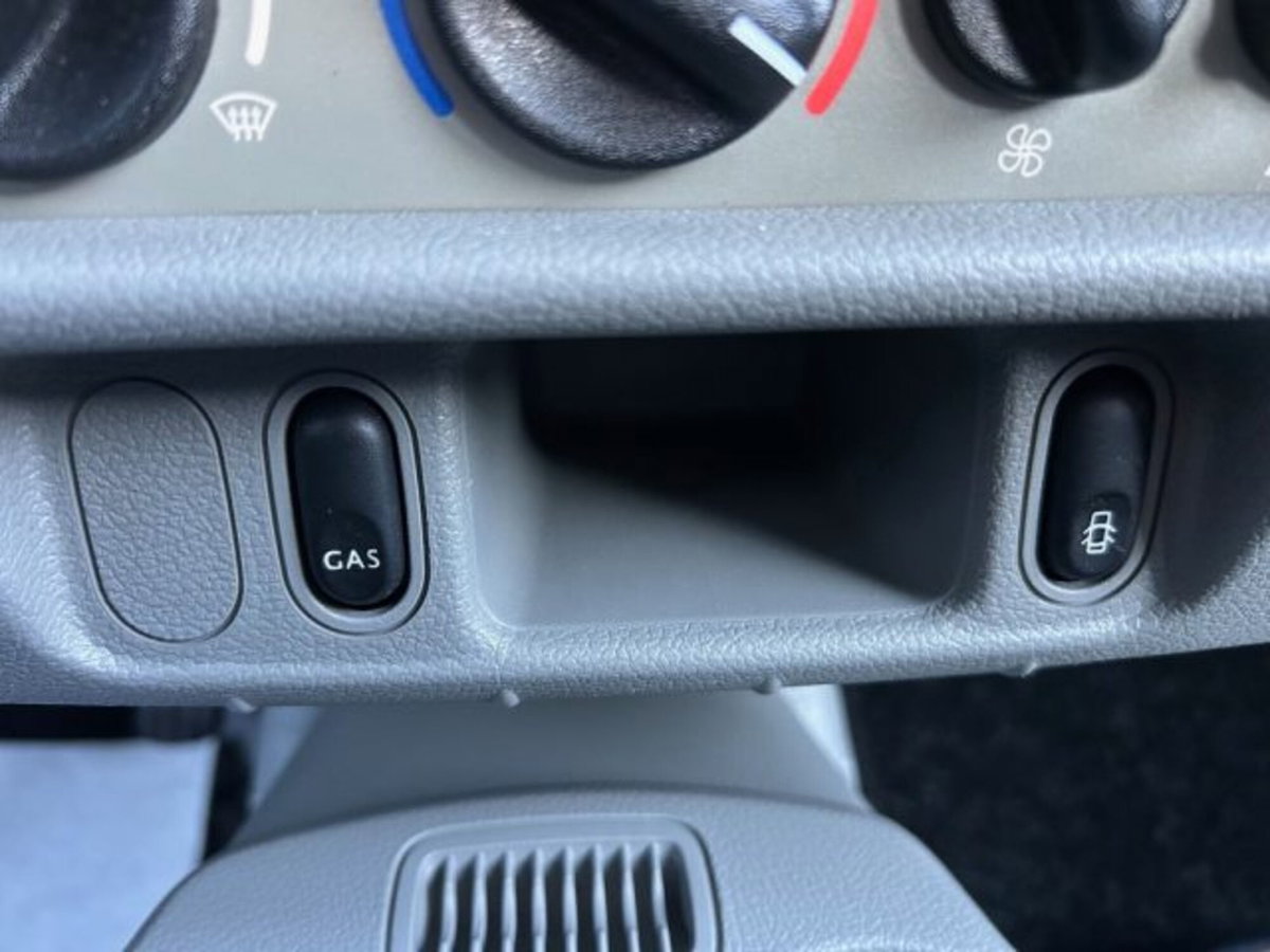 Renault Kangoo 1.6 16V 5p. Expression (19)