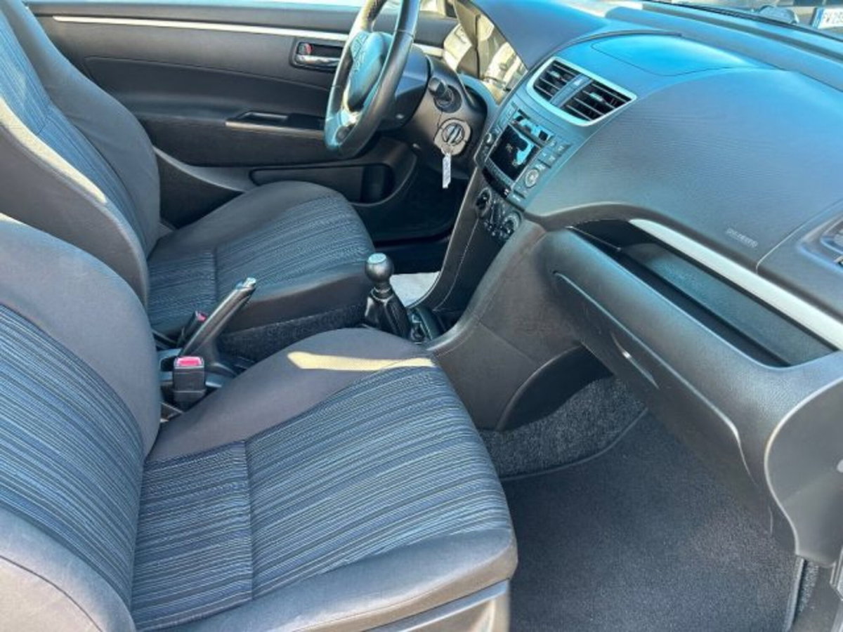 Suzuki Swift 1.2 VVT 3 porte GL (11)
