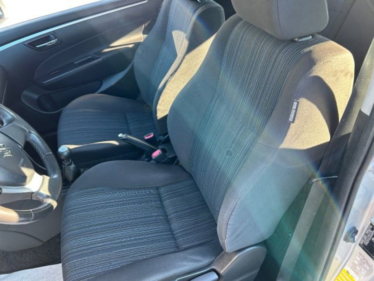 Suzuki Swift 1.2 VVT 3 porte GL (8)