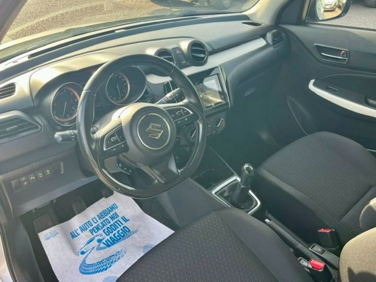 Suzuki Swift 1.2h Top 2wd (16)