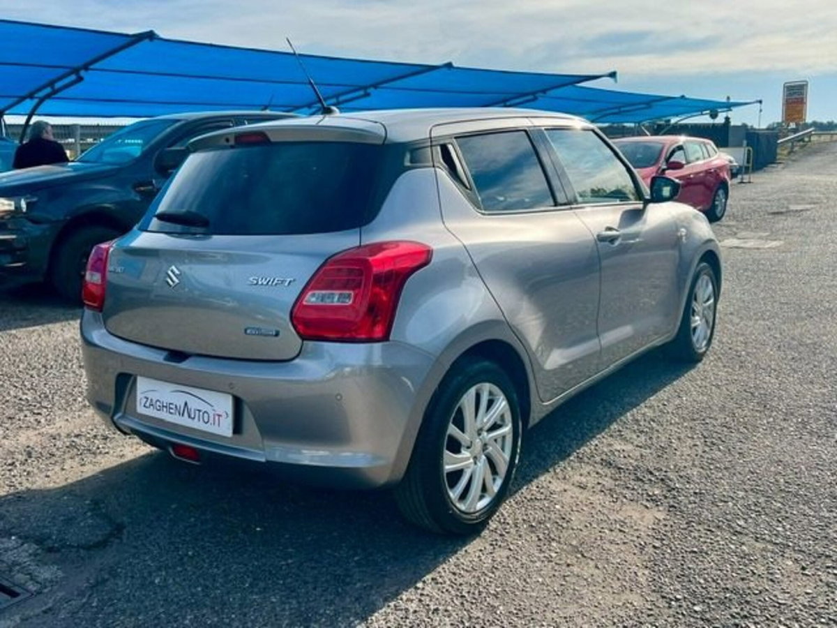 Suzuki Swift 1.2h Top 2wd (4)