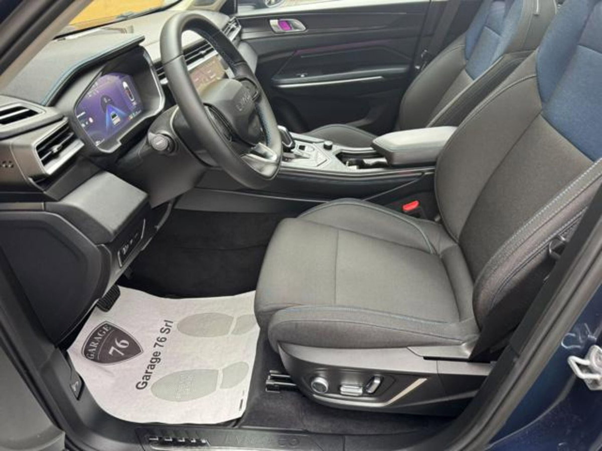 Lynk & Co 01 01 1.5 td phev (10)