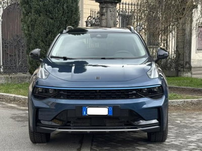 Lynk & Co 01 01 1.5 td phev (2)