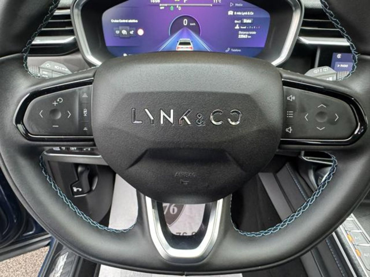 Lynk & Co 01 01 1.5 td phev (8)