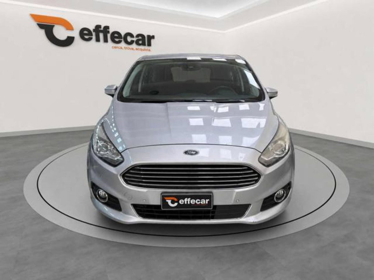 Ford S-Max 2.0 TDCi 150CV Start&Stop Powershift Vignale (2)