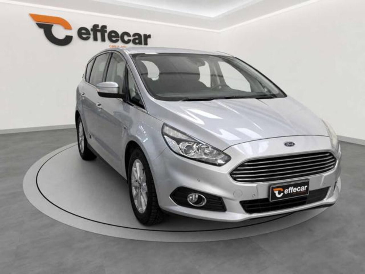 Ford S-Max 2.0 TDCi 150CV Start&Stop Powershift Vignale (3)