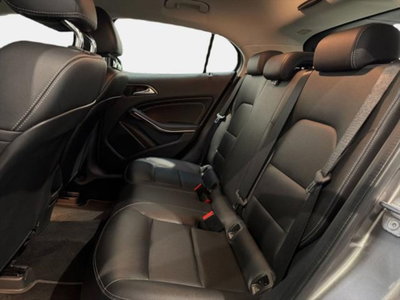 Mercedes-Benz GLA SUV 200 d Automatic 4Matic Business (13)