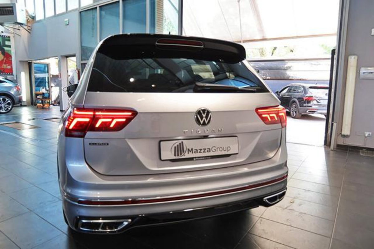 Volkswagen Tiguan Allspace 2.0 TDI SCR DSG 4MOTION R-Line (8)