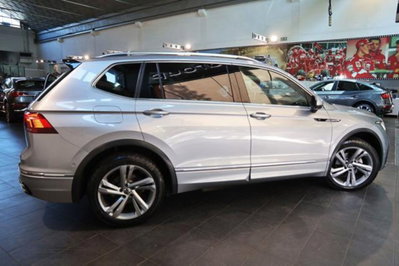 Volkswagen Tiguan Allspace 2.0 TDI SCR DSG 4MOTION R-Line (9)