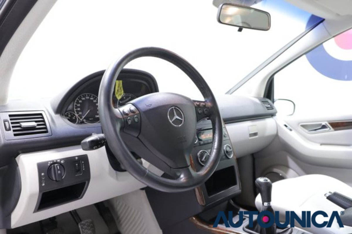 Mercedes-Benz Classe A 170 Elegance (5)
