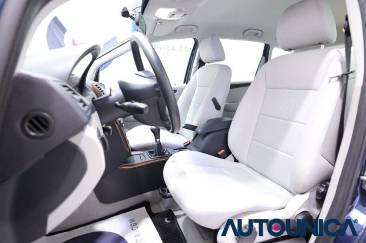 Mercedes-Benz Classe A 170 Elegance (6)