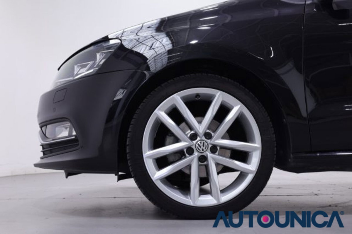 Volkswagen Polo 1.4 TDI 90 CV DSG 5p. Highline BlueMotion Technology (17)