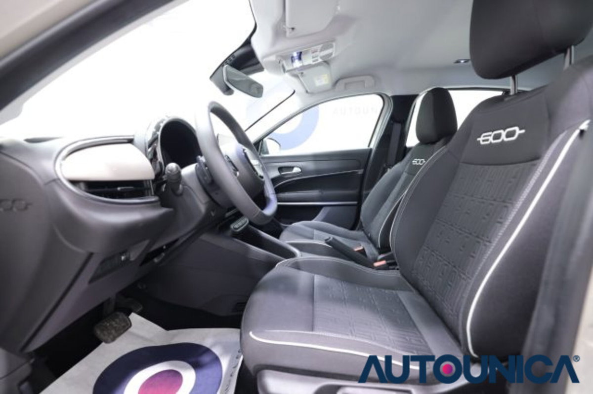 Fiat 600 1.2 Business 100cv (19)