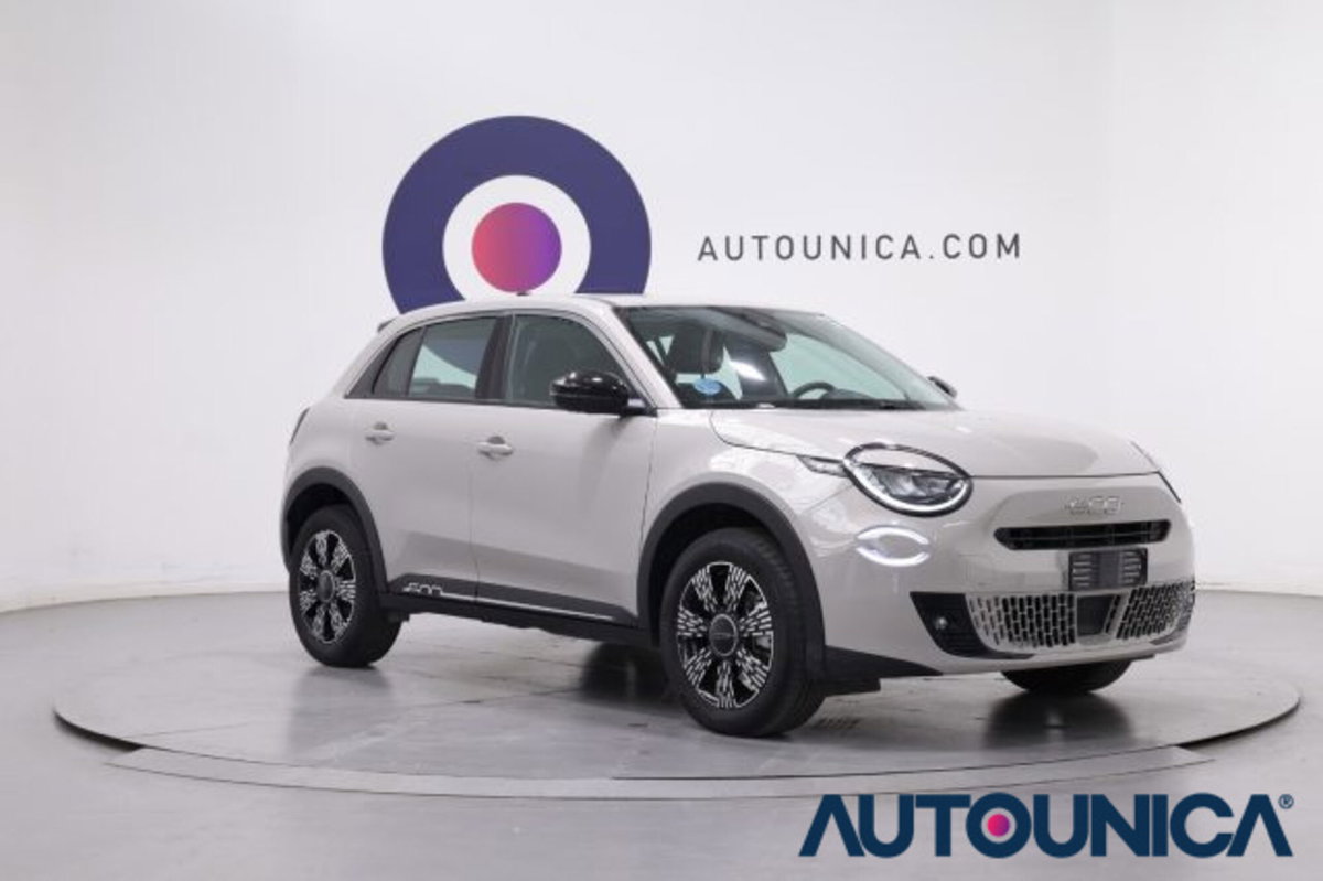 Fiat 600 1.2 Business 100cv (3)