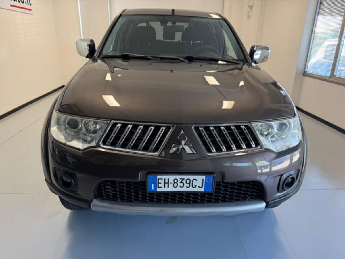 Mitsubishi L200 2.5 DI-D/136CV Double Cab Invite (2)