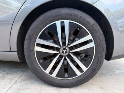 Mercedes-Benz CLA 200 d Premium (16)