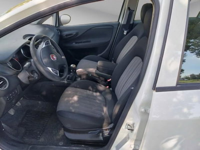 Fiat Punto 1.4 8V 5 porte Natural Power Lounge (10)