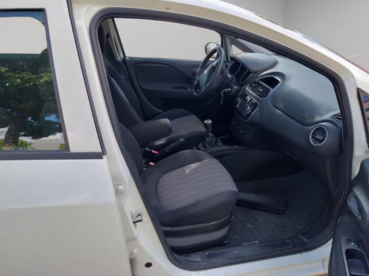 Fiat Punto 1.4 8V 5 porte Natural Power Lounge (13)