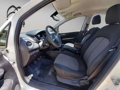 Fiat Punto 1.4 8V 5 porte Natural Power Lounge (11)