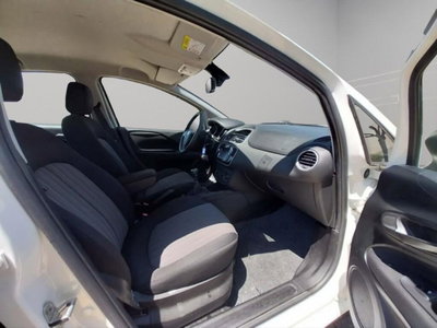 Fiat Punto 1.4 8V 5 porte Natural Power Lounge (14)